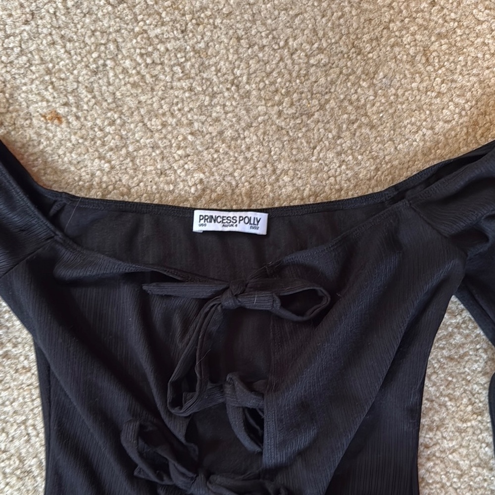 Elegant Black Off-Shoulder Top - Picture 3 of 6